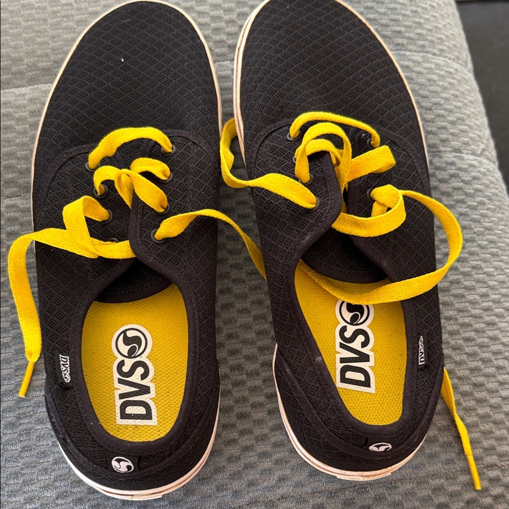 DVS Men's Black and Yellow Boat Shoes size 10.5